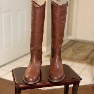 Frye Melissa Button 2 Wide Calf size 7